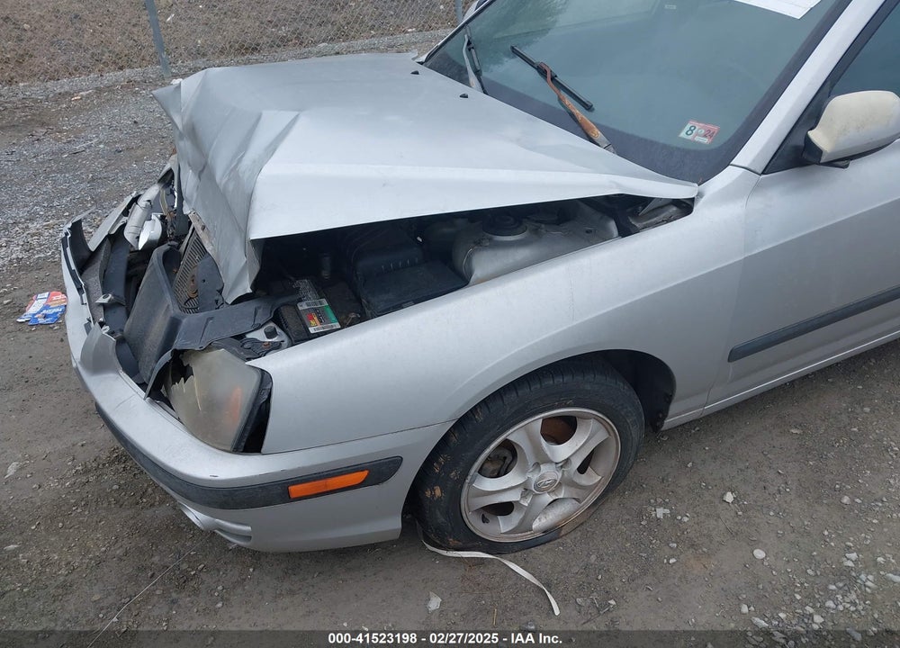 2004 HYUNDAI ELANTRA GT VIN: KMHDN56DX4U113958