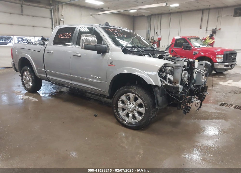 2024 RAM 3500 LIMITED  4X4 6'4 BOX VIN: 3C63R3SL4RG167196