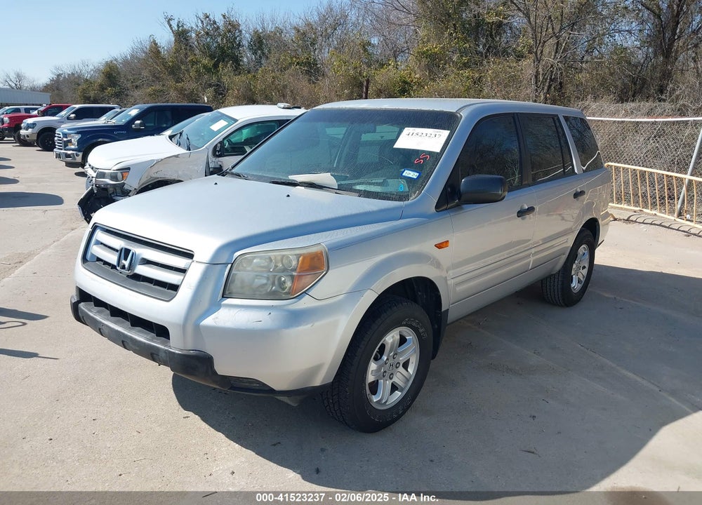 2007 HONDA PILOT LX VIN: 5FNYF281X7B031164