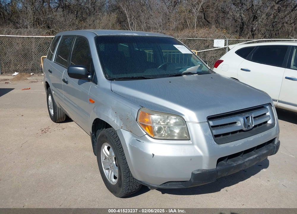 2007 HONDA PILOT LX VIN: 5FNYF281X7B031164
