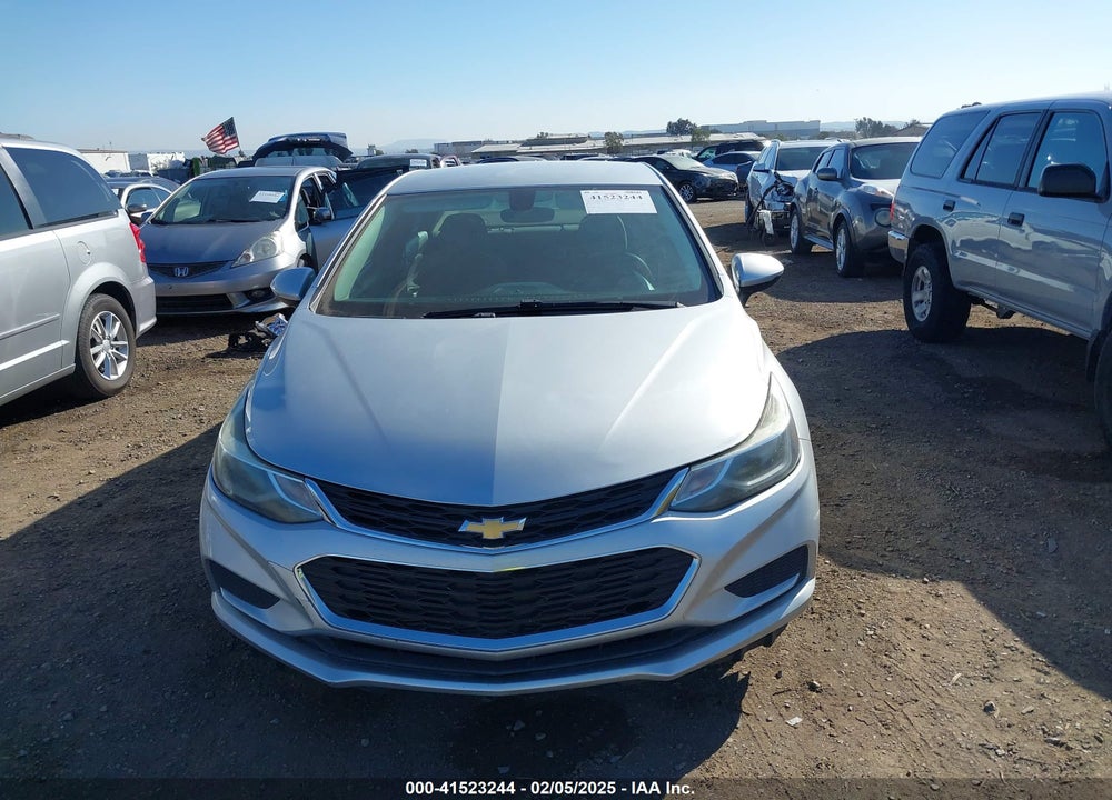 2018 CHEVROLET CRUZE VIN: 1G1BE5SM7J7106373