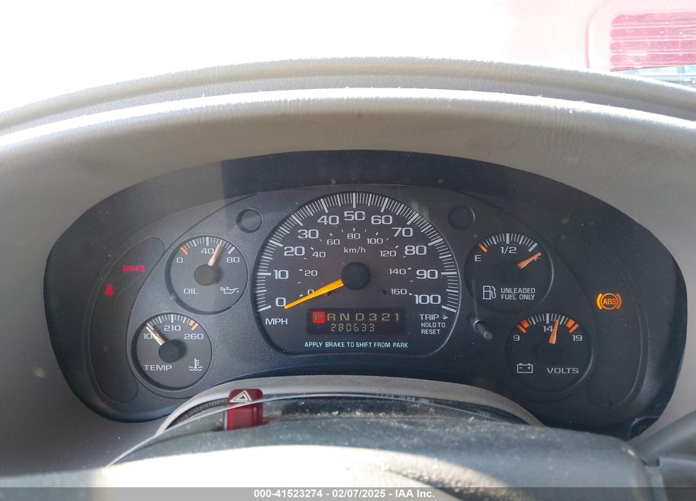 2000 GMC SAFARI SL VIN: 1GKEL19W5YB504011