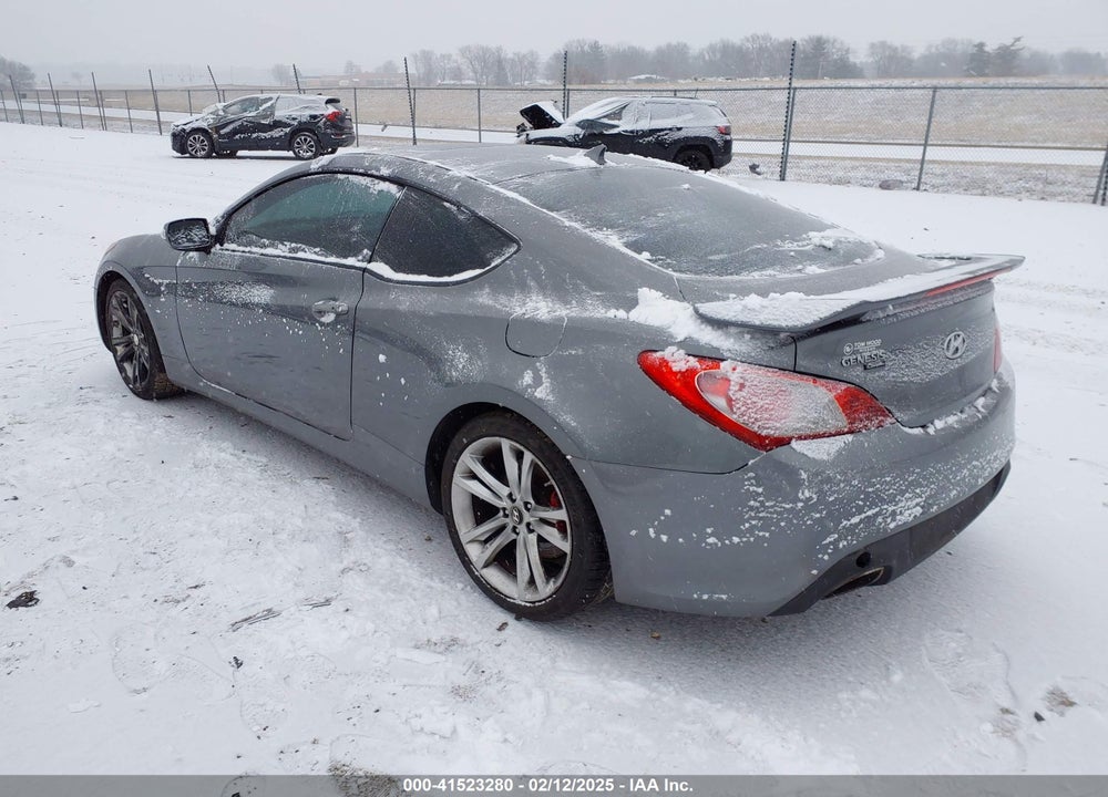 2011 HYUNDAI GENESIS VIN: KMHHU6KH0BU048764