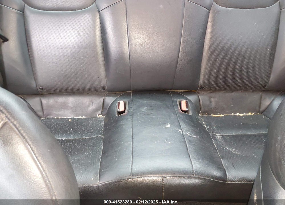 2011 HYUNDAI GENESIS VIN: KMHHU6KH0BU048764