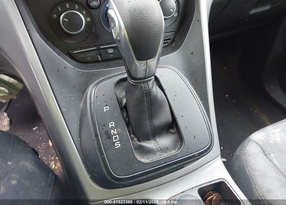 2014 FORD ESCAPE VIN: 1FMCU0GX2EUE10380