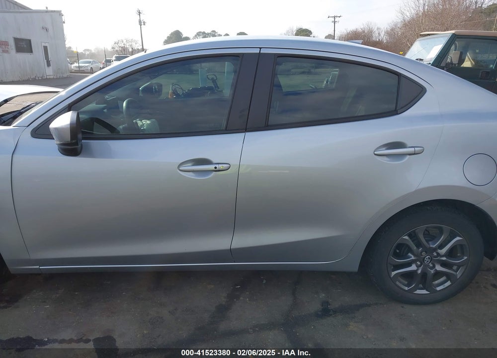 2020 TOYOTA YARIS VIN: 3MYDLBYV2LY701672