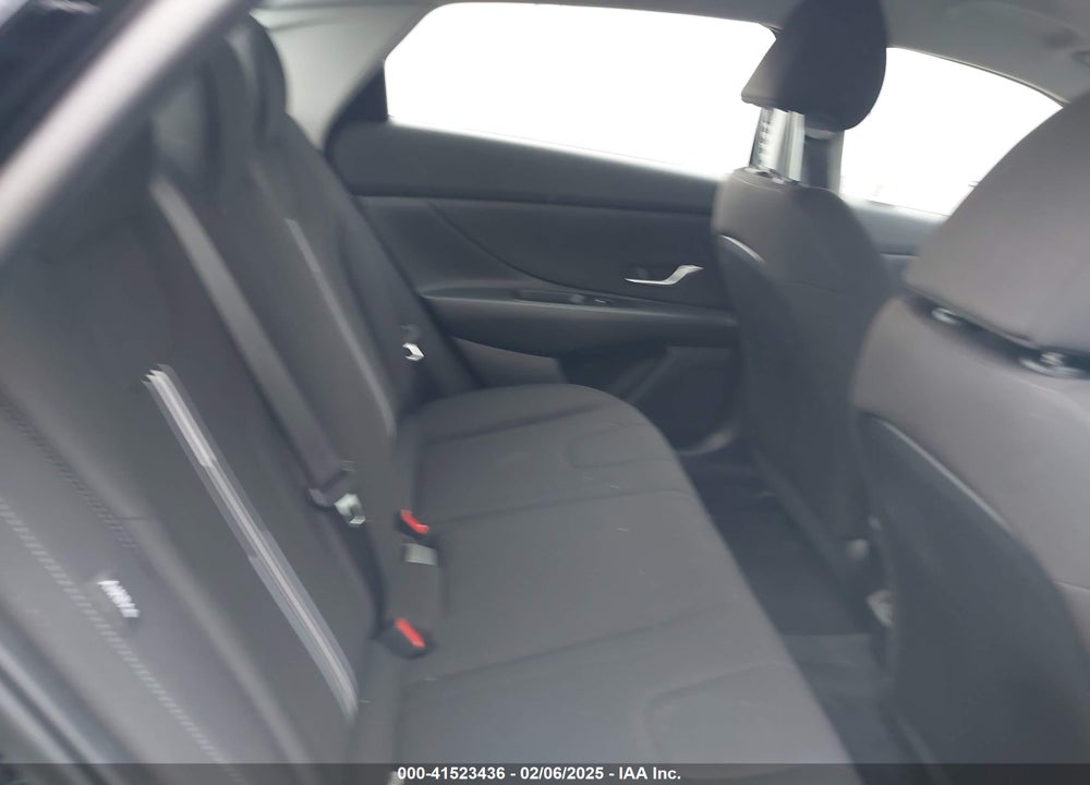 2024 HYUNDAI ELANTRA VIN: KMHLM4DG8RU707705