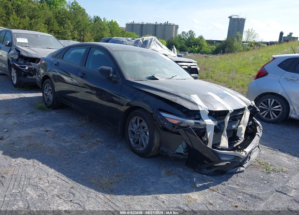 2024 HYUNDAI ELANTRA VIN: KMHLM4DG8RU707705