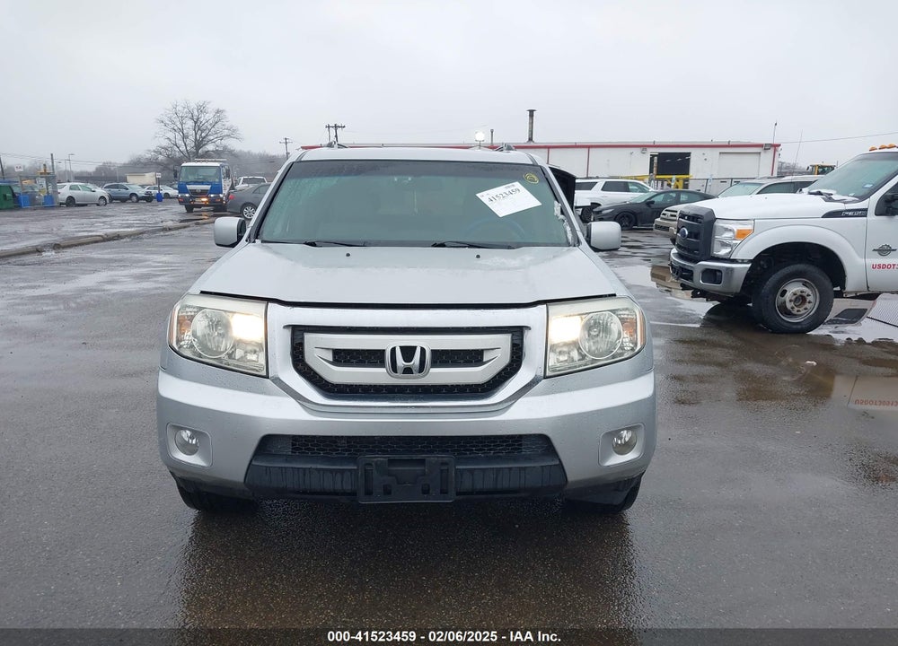 2011 HONDA PILOT EX-L VIN: 5FNYF4H52BB017931