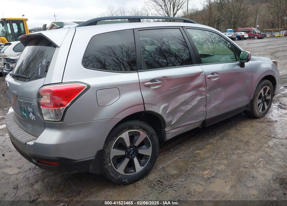 2018 SUBARU FORESTER 2.5I PREMIUM VIN: JF2SJAECXJH568937