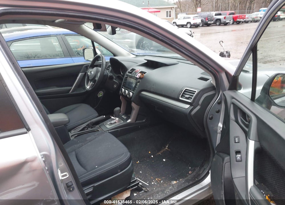 2018 SUBARU FORESTER 2.5I PREMIUM VIN: JF2SJAECXJH568937