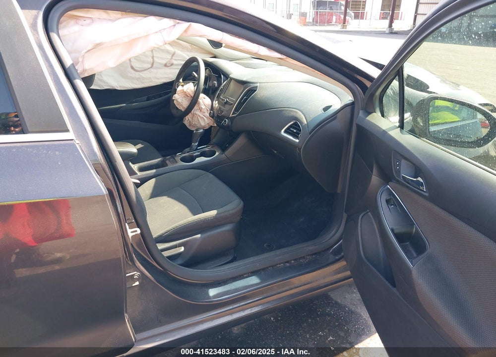 2017 CHEVROLET CRUZE VIN: 1G1BE5SM0H7125325