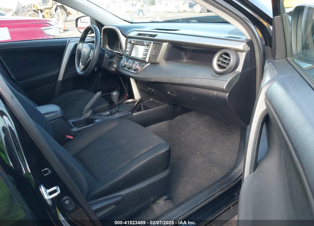 2015 TOYOTA RAV4 LE VIN: 2T3ZFREV0FW166599