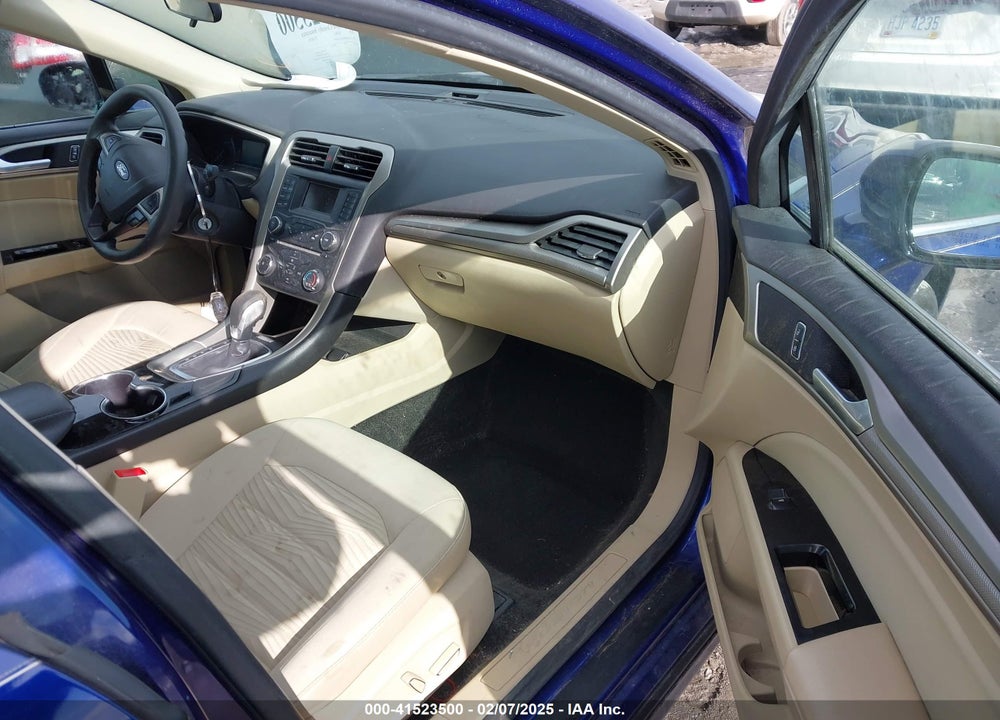 2016 FORD FUSION VIN: 3FA6P0HD0GR132091