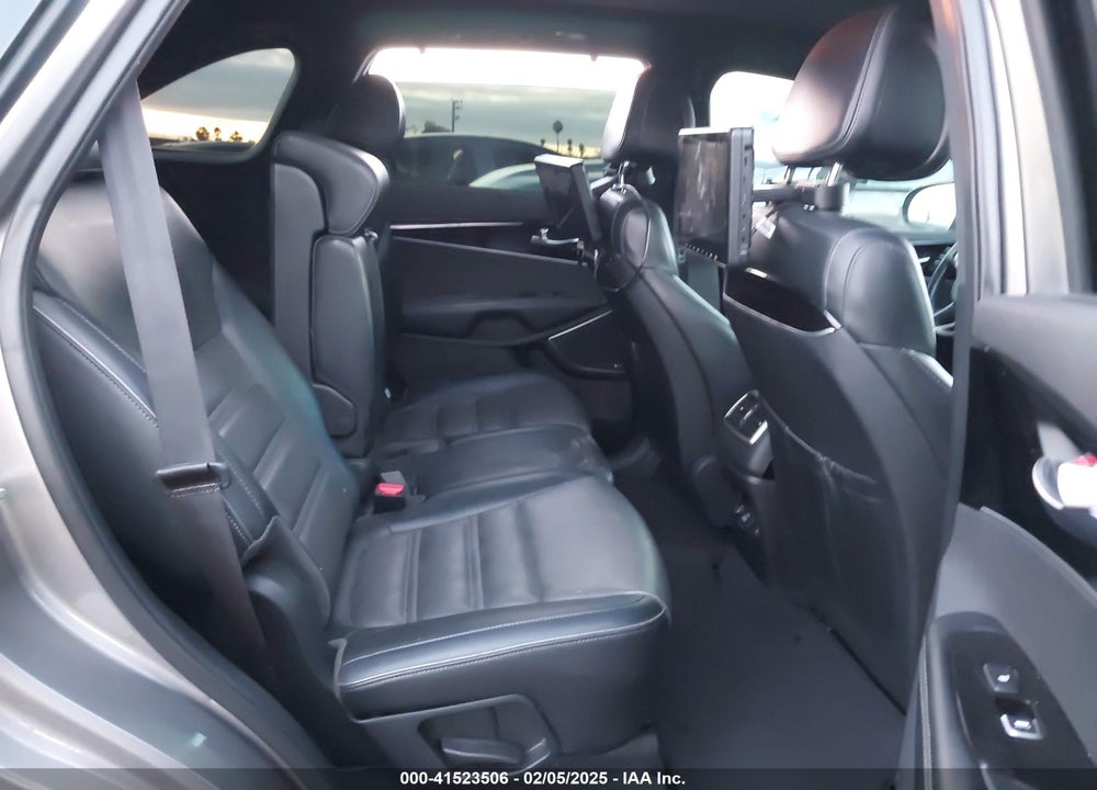2016 KIA SORENTO 3.3L SXL VIN: 5XYPK4A57GG071226