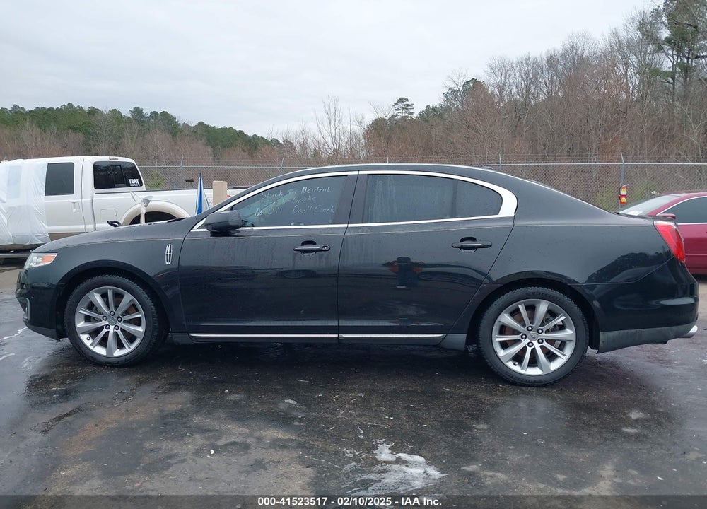 2011 LINCOLN MKS VIN: 1LNHL9FT1BG608941