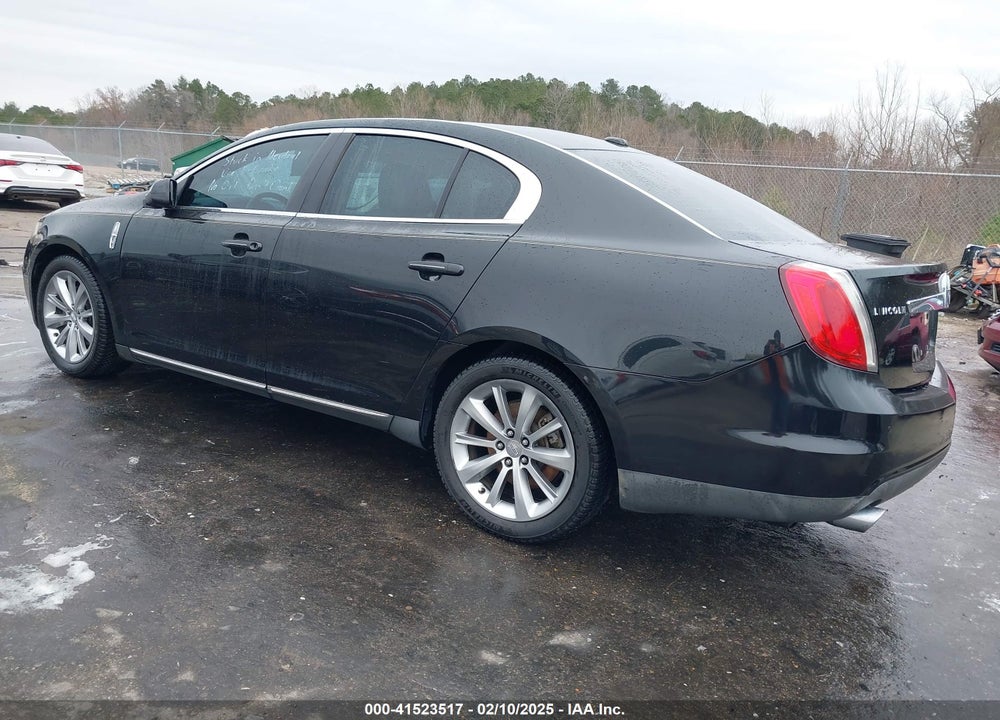 2011 LINCOLN MKS VIN: 1LNHL9FT1BG608941