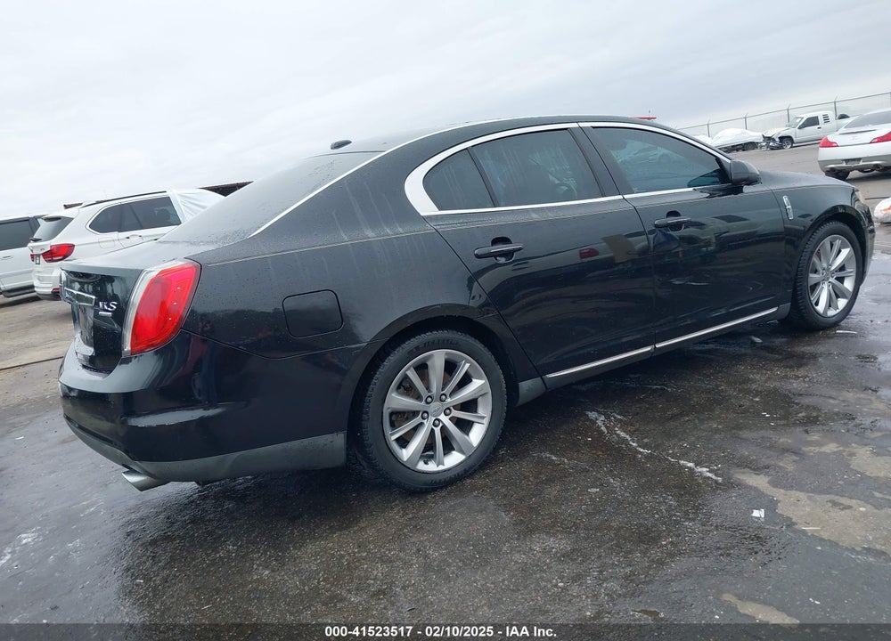 2011 LINCOLN MKS VIN: 1LNHL9FT1BG608941