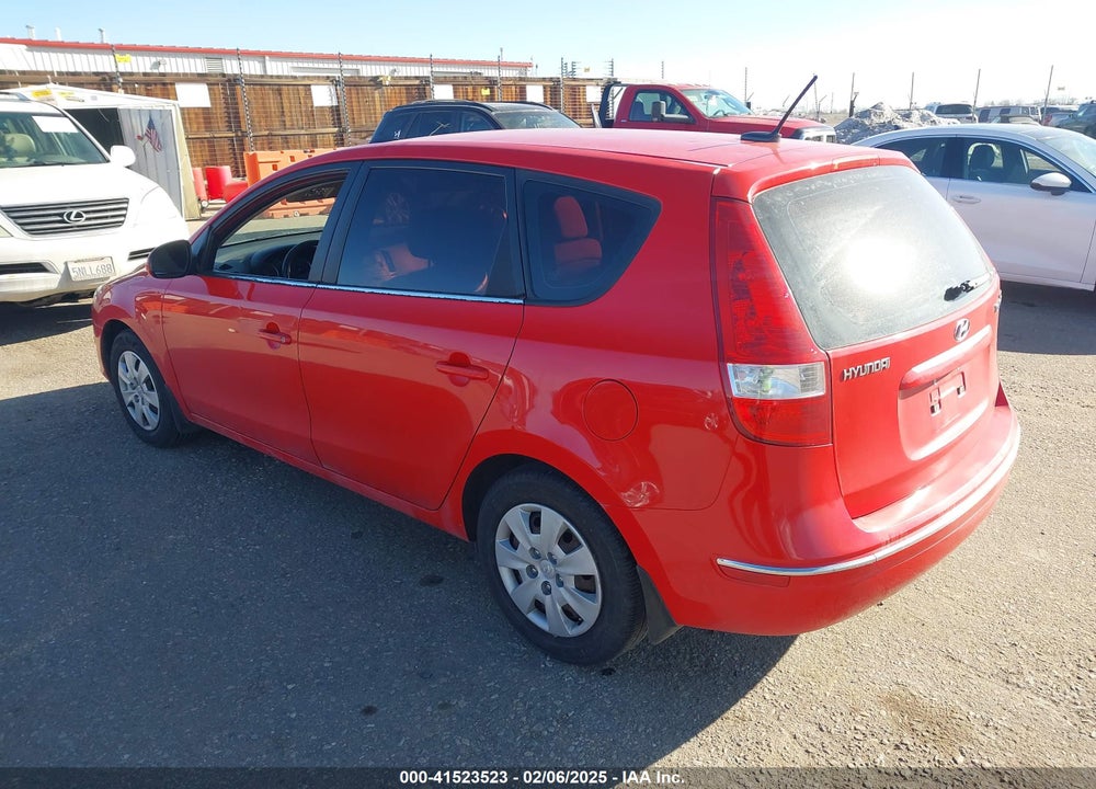 2010 HYUNDAI ELANTRA TOURING VIN: KMHDB8AE7AU066121
