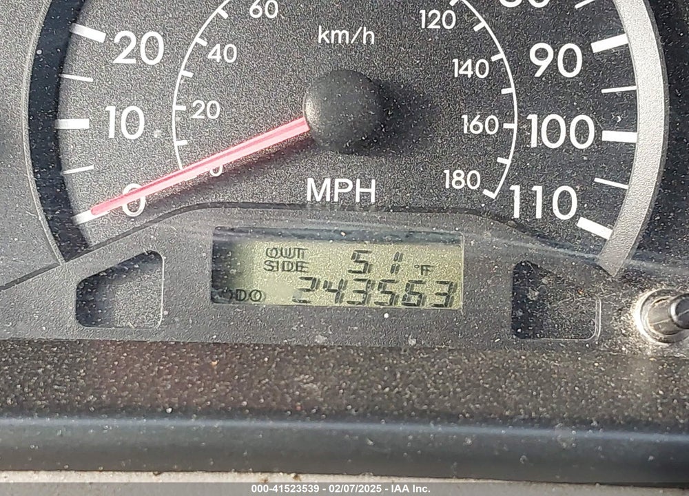 2007 TOYOTA COROLLA VIN: 2T1BR32E37C749657