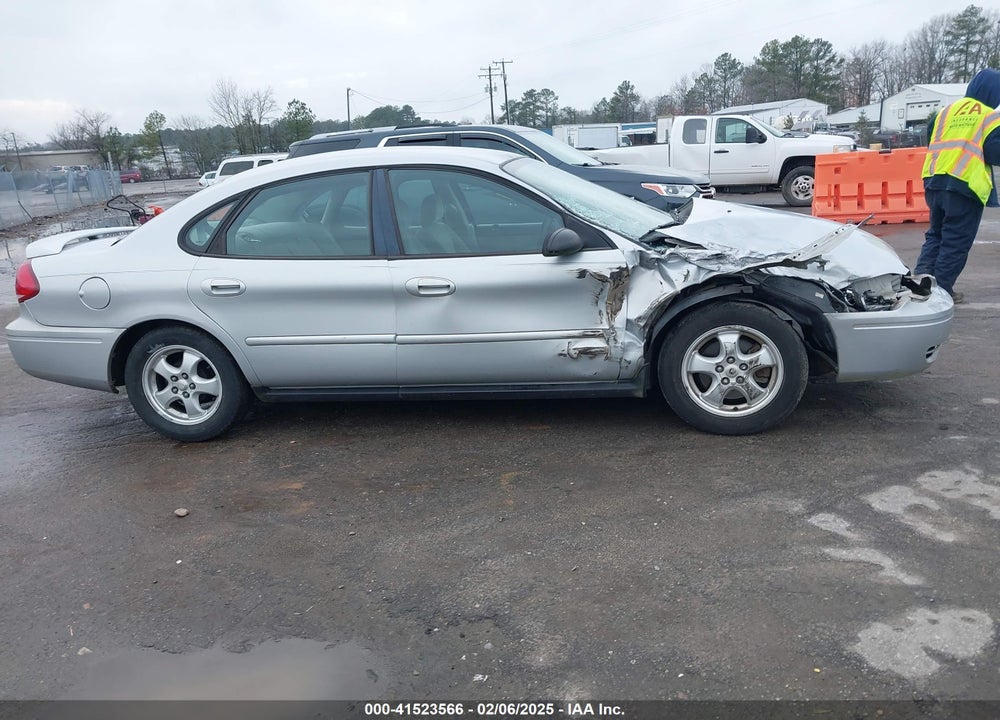 2005 FORD TAURUS SE VIN: 1FAFP53225A199446