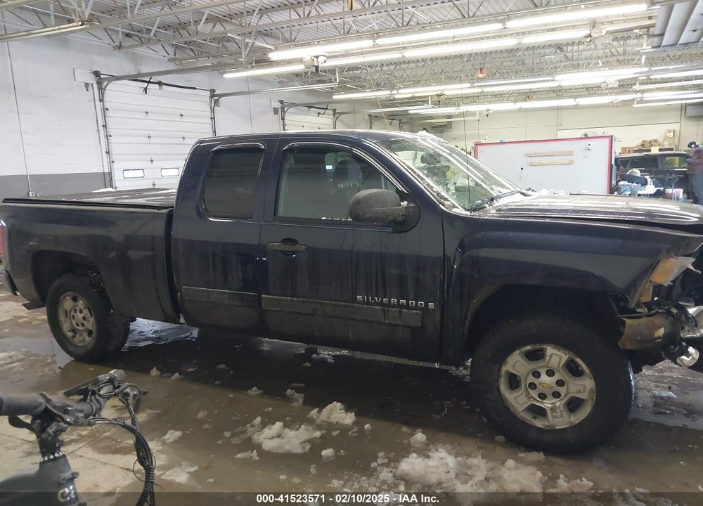2009 CHEVROLET SILVERADO 1500 LT VIN: 2GCEK29J891105992