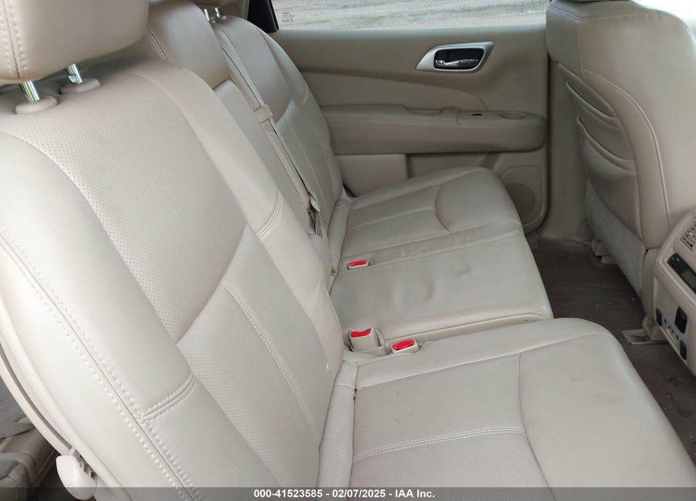 2013 NISSAN PATHFINDER PLATINUM VIN: 5N1AR2MM1DC626238