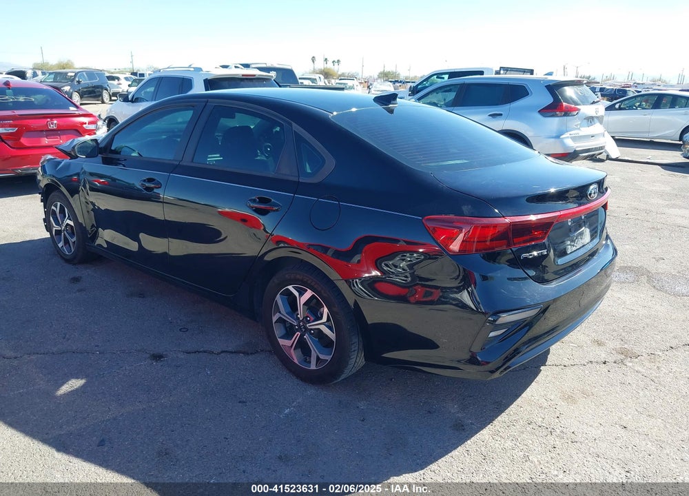 2021 KIA FORTE VIN: 3KPF24AD7ME299724