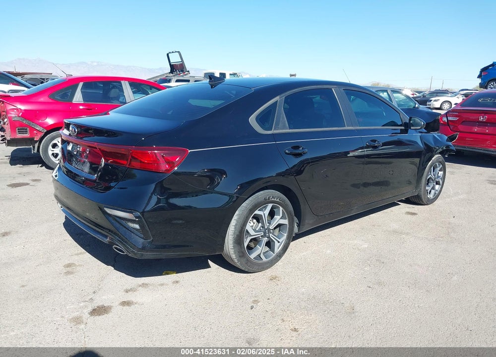 2021 KIA FORTE VIN: 3KPF24AD7ME299724