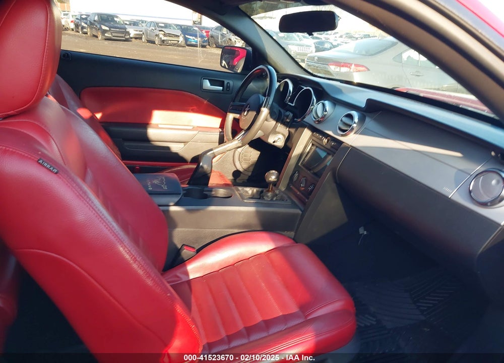 2005 FORD MUSTANG GT DELUXE/GT PREMIUM VIN: 1ZVHT82H655103815