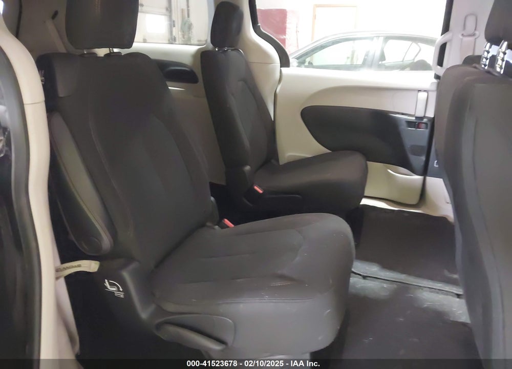2018 CHRYSLER PACIFICA VIN: 2C4RC1CGXJR257199