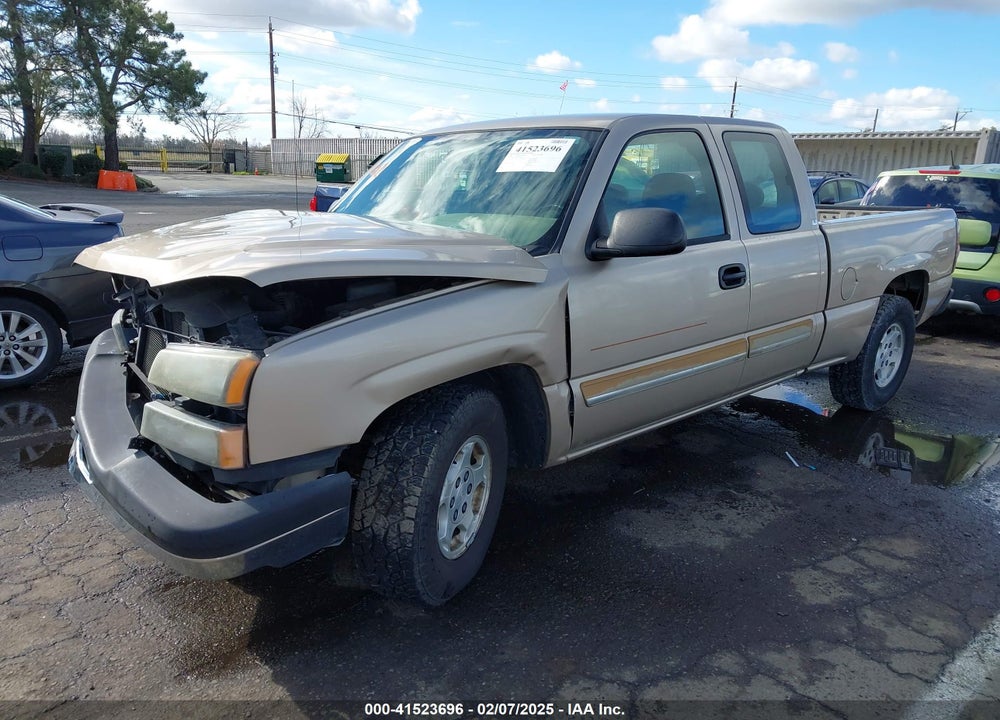 2004 CHEVROLET SILVERADO 1500 LS VIN: 2GCEC19V841148747