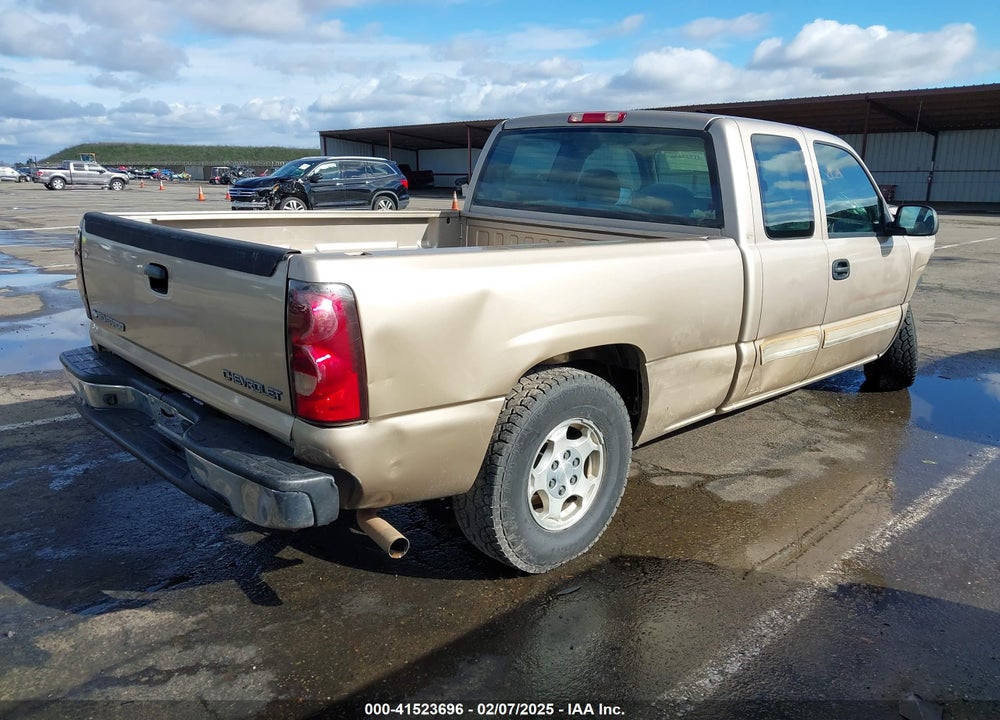 2004 CHEVROLET SILVERADO 1500 LS VIN: 2GCEC19V841148747