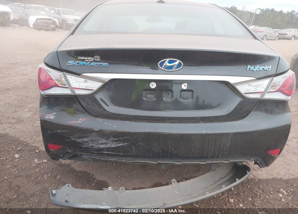2015 HYUNDAI SONATA HYBRID VIN: KMHEC4A46FA137111