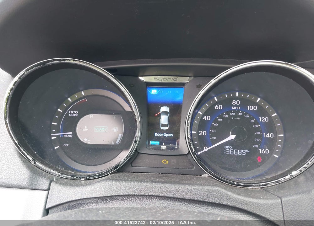 2015 HYUNDAI SONATA HYBRID VIN: KMHEC4A46FA137111