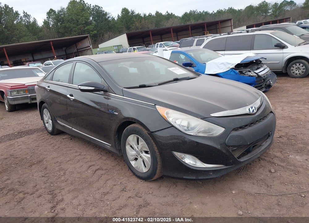 2015 HYUNDAI SONATA HYBRID VIN: KMHEC4A46FA137111