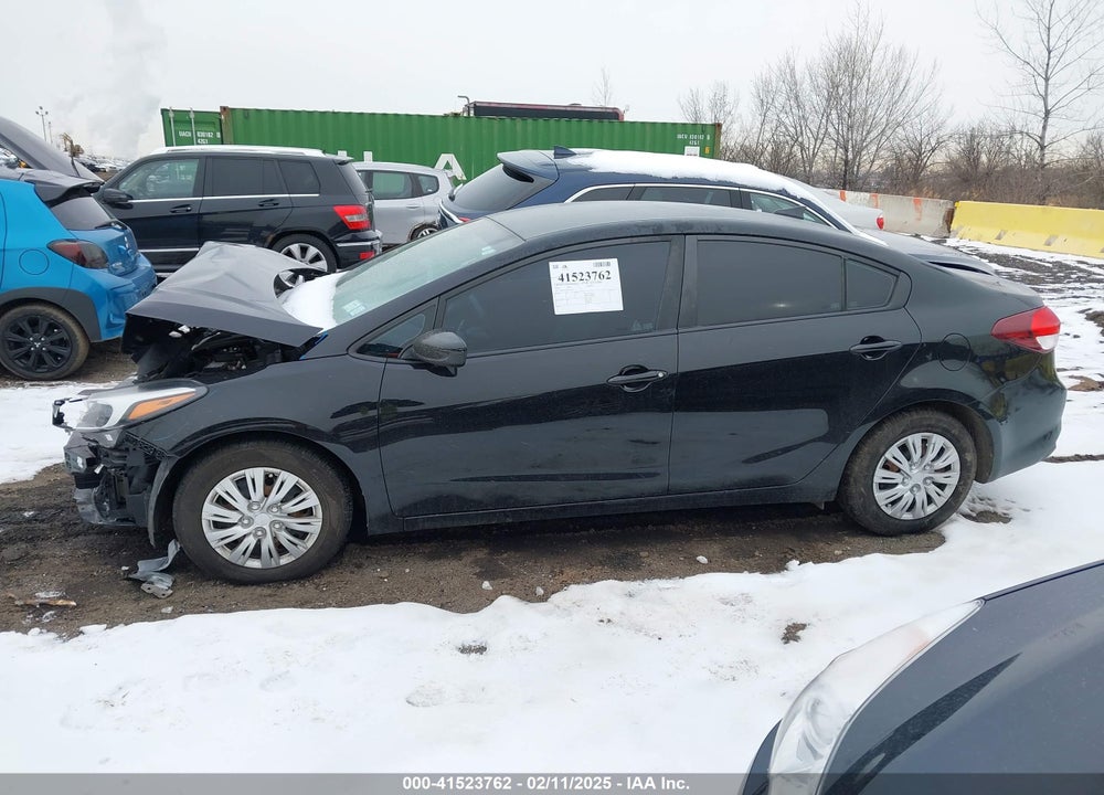 2018 KIA FORTE VIN: 3KPFL4A70JE195790