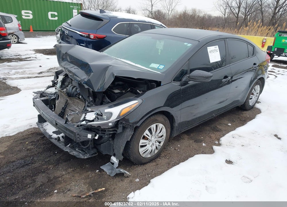 2018 KIA FORTE VIN: 3KPFL4A70JE195790