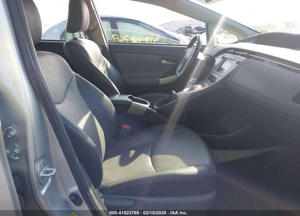 2015 TOYOTA PRIUS VIN: JTDKN3DUXF1987265