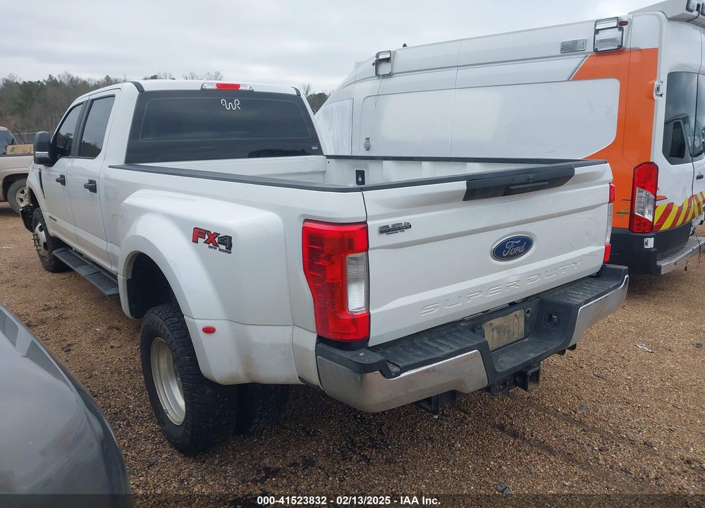 2017 FORD F-350 XL VIN: 1FT8W3DT3HEB63781