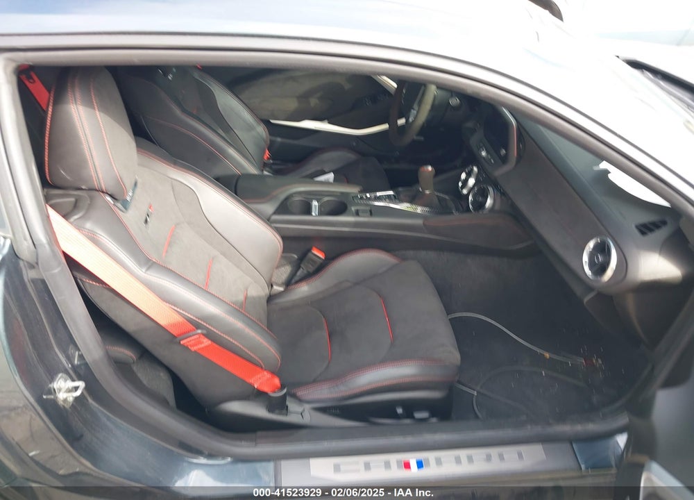 2019 CHEVROLET CAMARO ZL1 VIN: 1G1FJ1R65K0139671