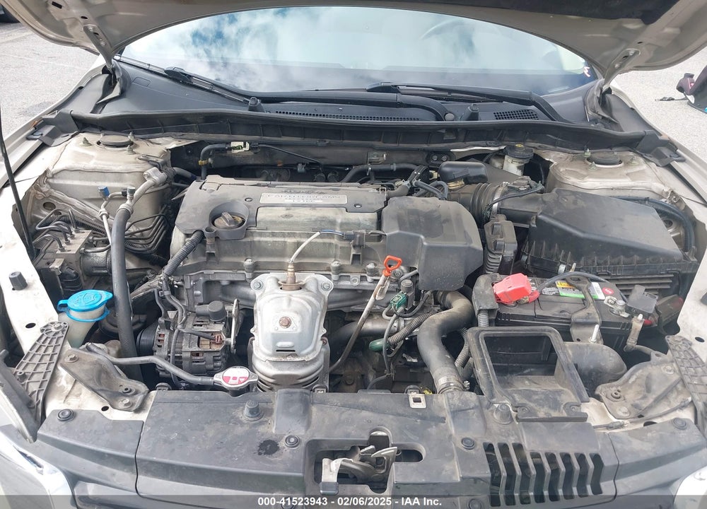 2013 HONDA ACCORD VIN: 1HGCR2F32DA261342