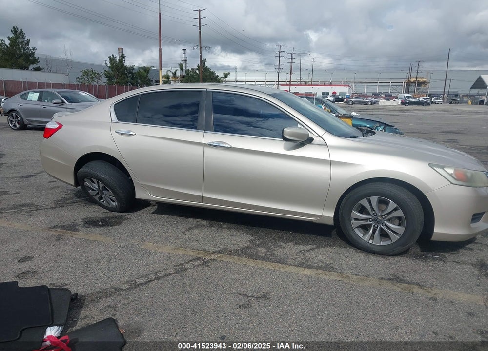 2013 HONDA ACCORD VIN: 1HGCR2F32DA261342