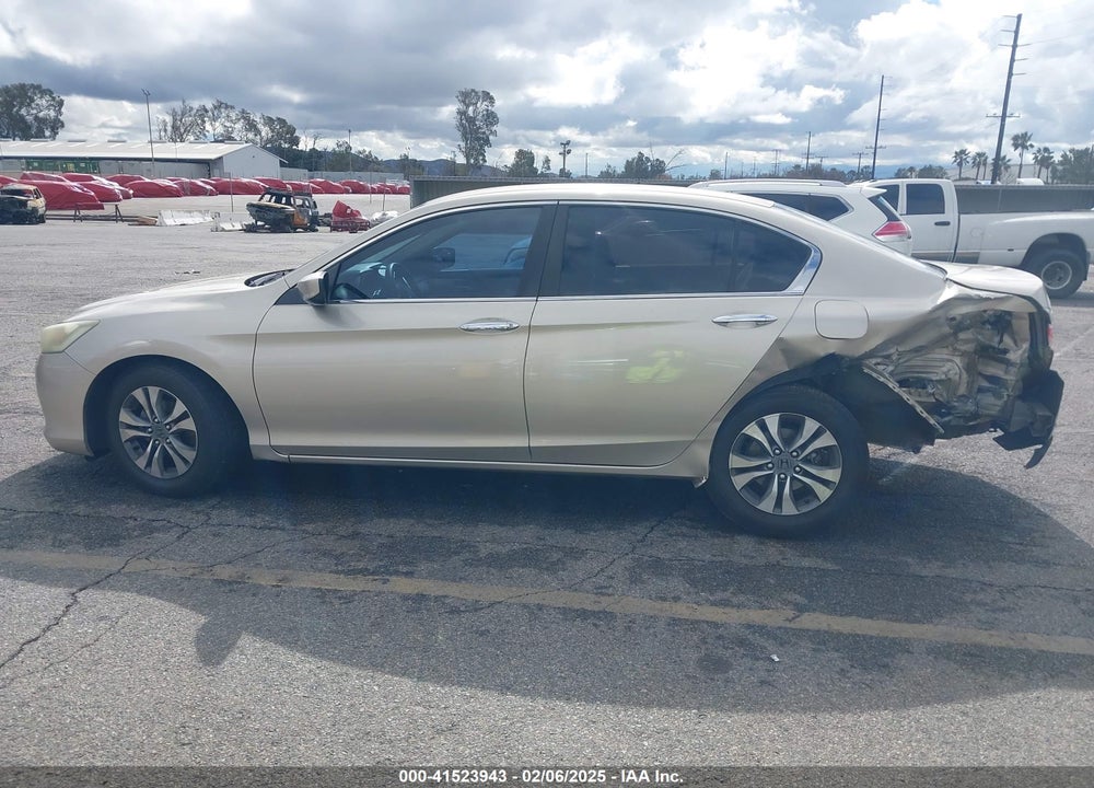 2013 HONDA ACCORD VIN: 1HGCR2F32DA261342