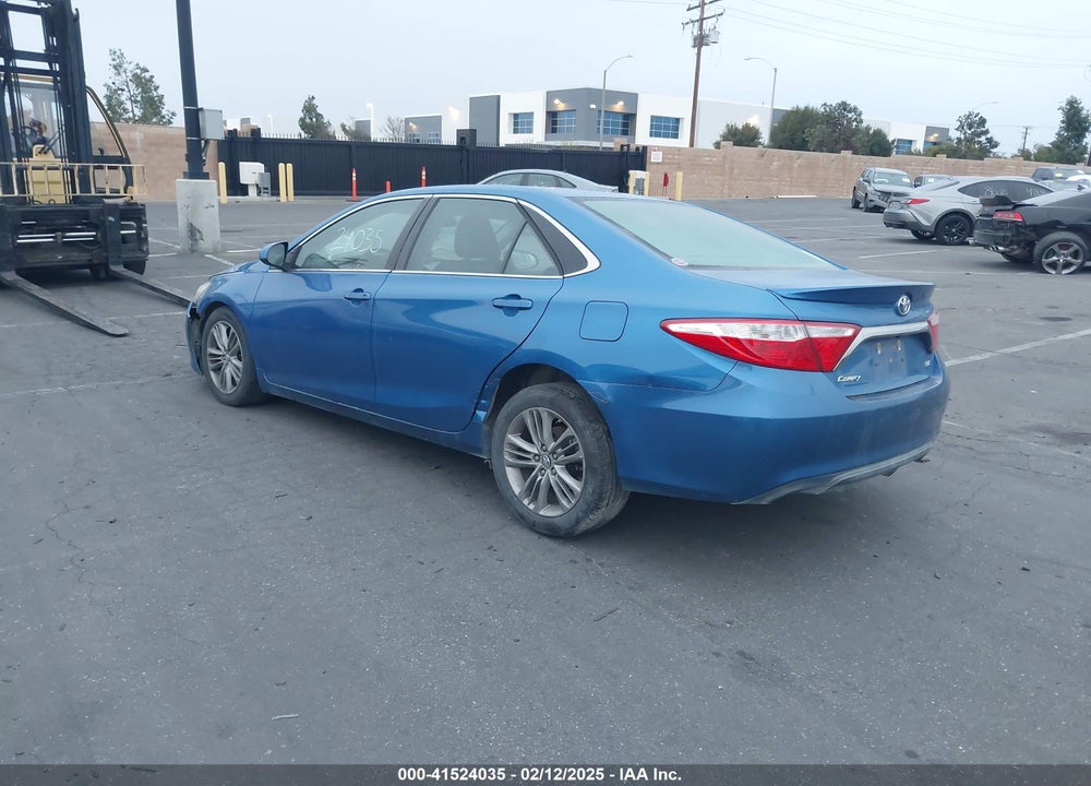2017 TOYOTA CAMRY SE VIN: 4T1BF1FK5HU752914