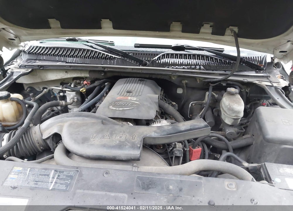 2004 CHEVROLET TAHOE LT VIN: 1GNEK13Z54J248199