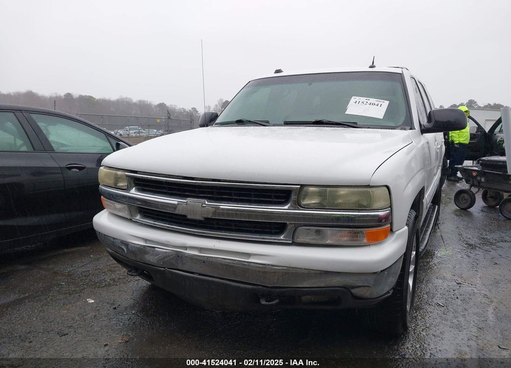 2004 CHEVROLET TAHOE LT VIN: 1GNEK13Z54J248199