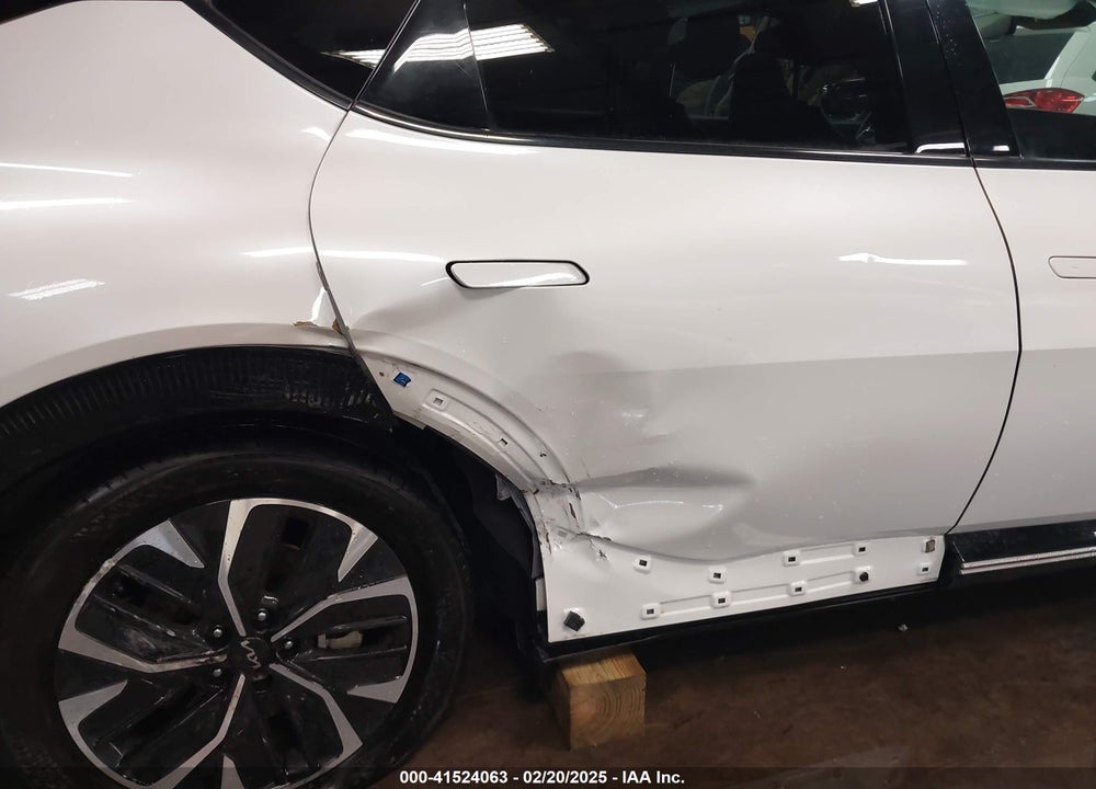 2022 KIA EV6 VIN: KNDC3DLC7N5044301