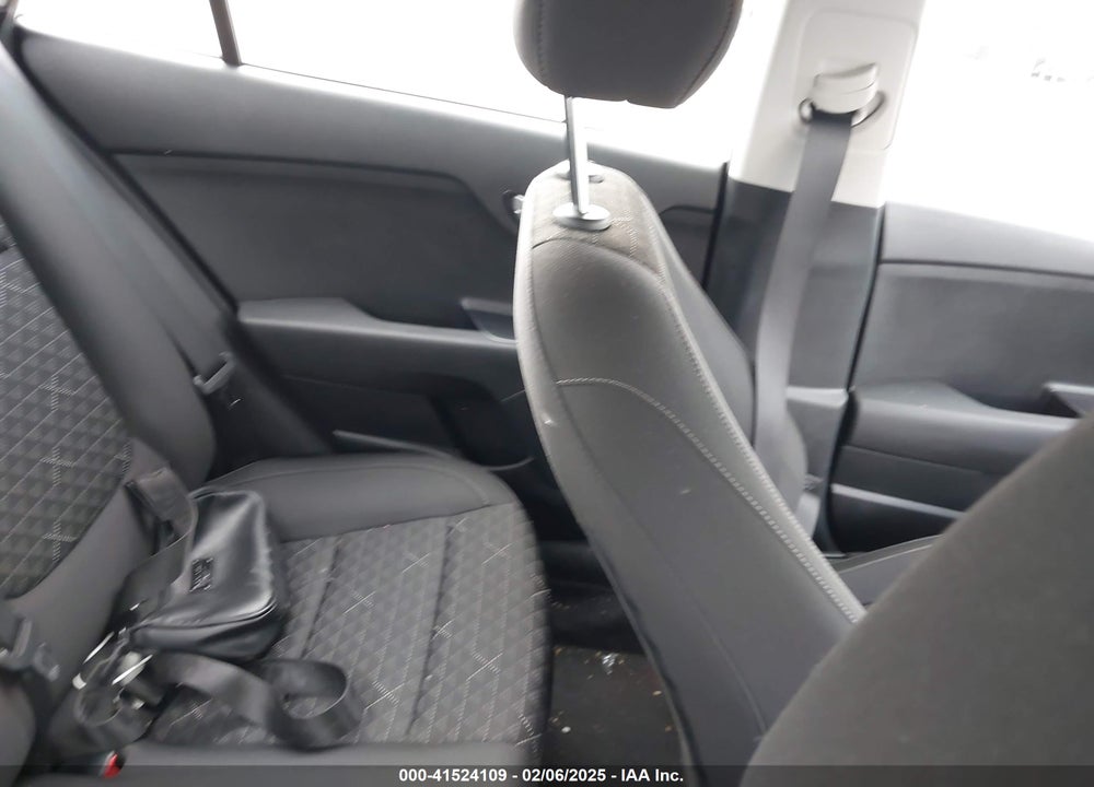 2023 KIA RIO VIN: 3KPA24AD2PE518488
