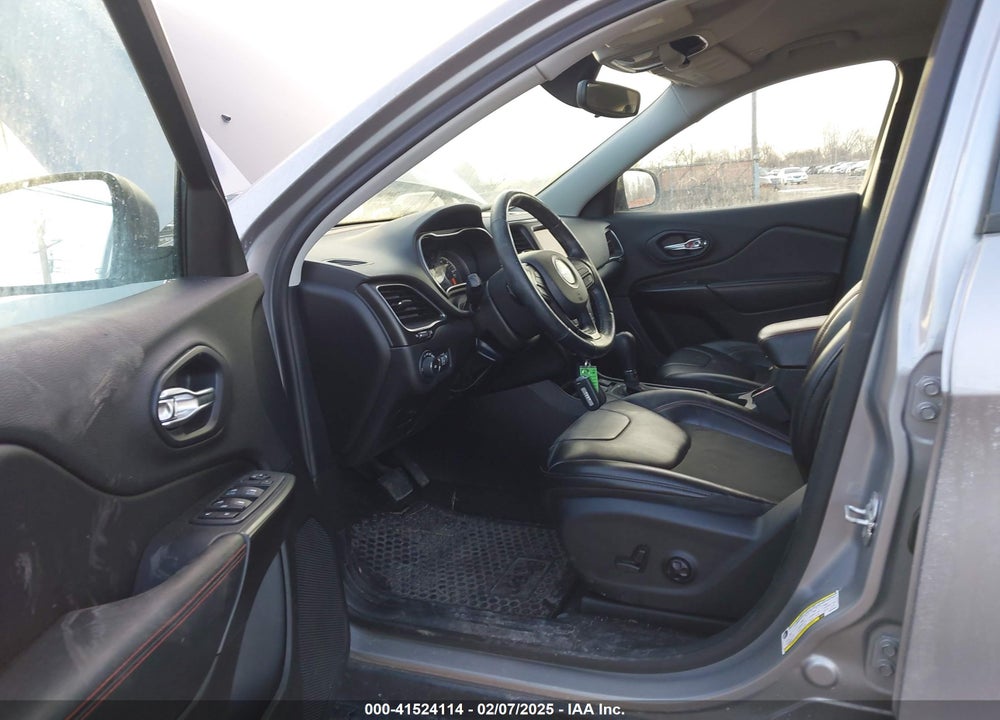 2019 JEEP CHEROKEE TRAILHAWK 4X4 VIN: 1C4PJMBX5KD422547